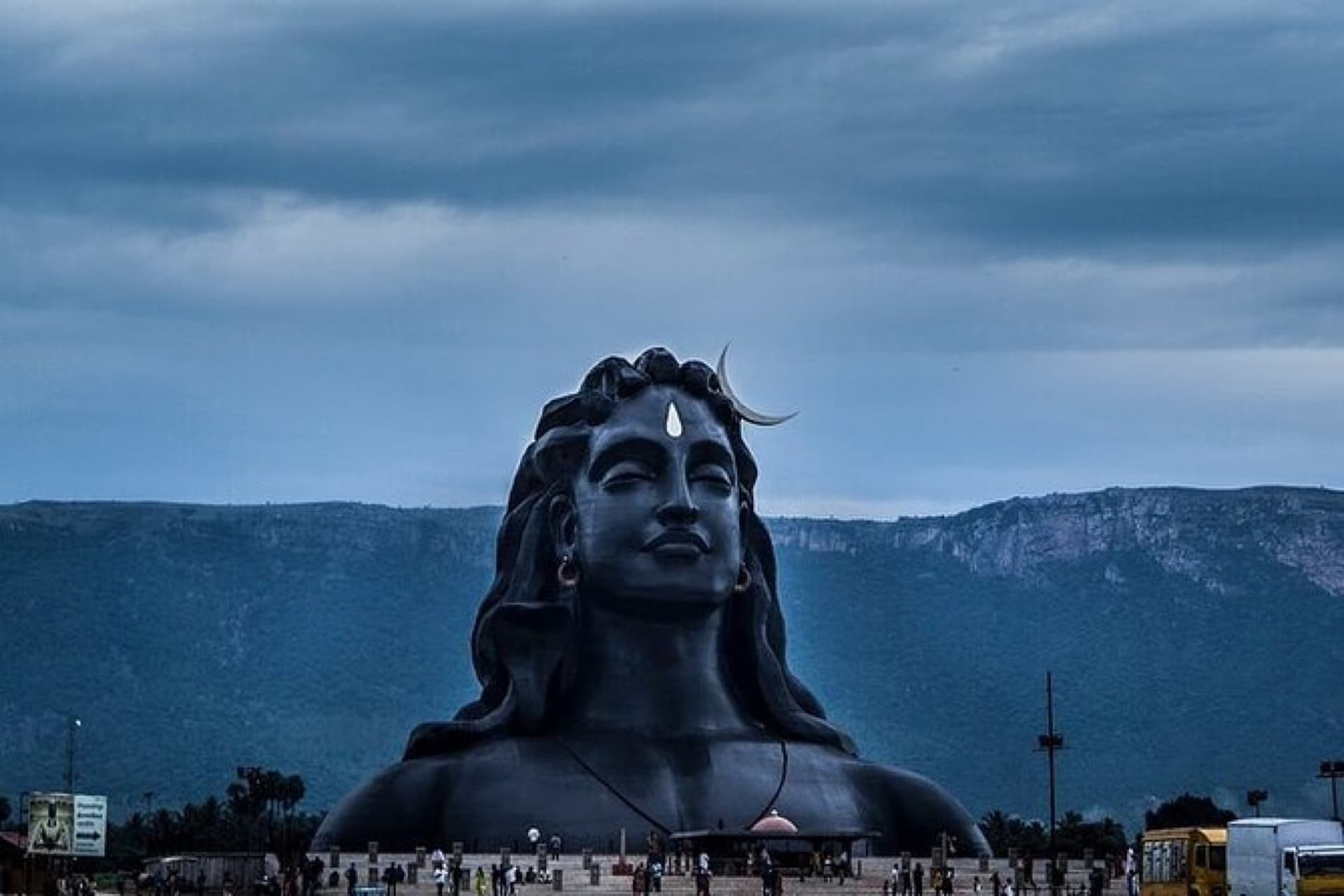 Adiyogi statue at the foothills of the Velliangiri Mountains